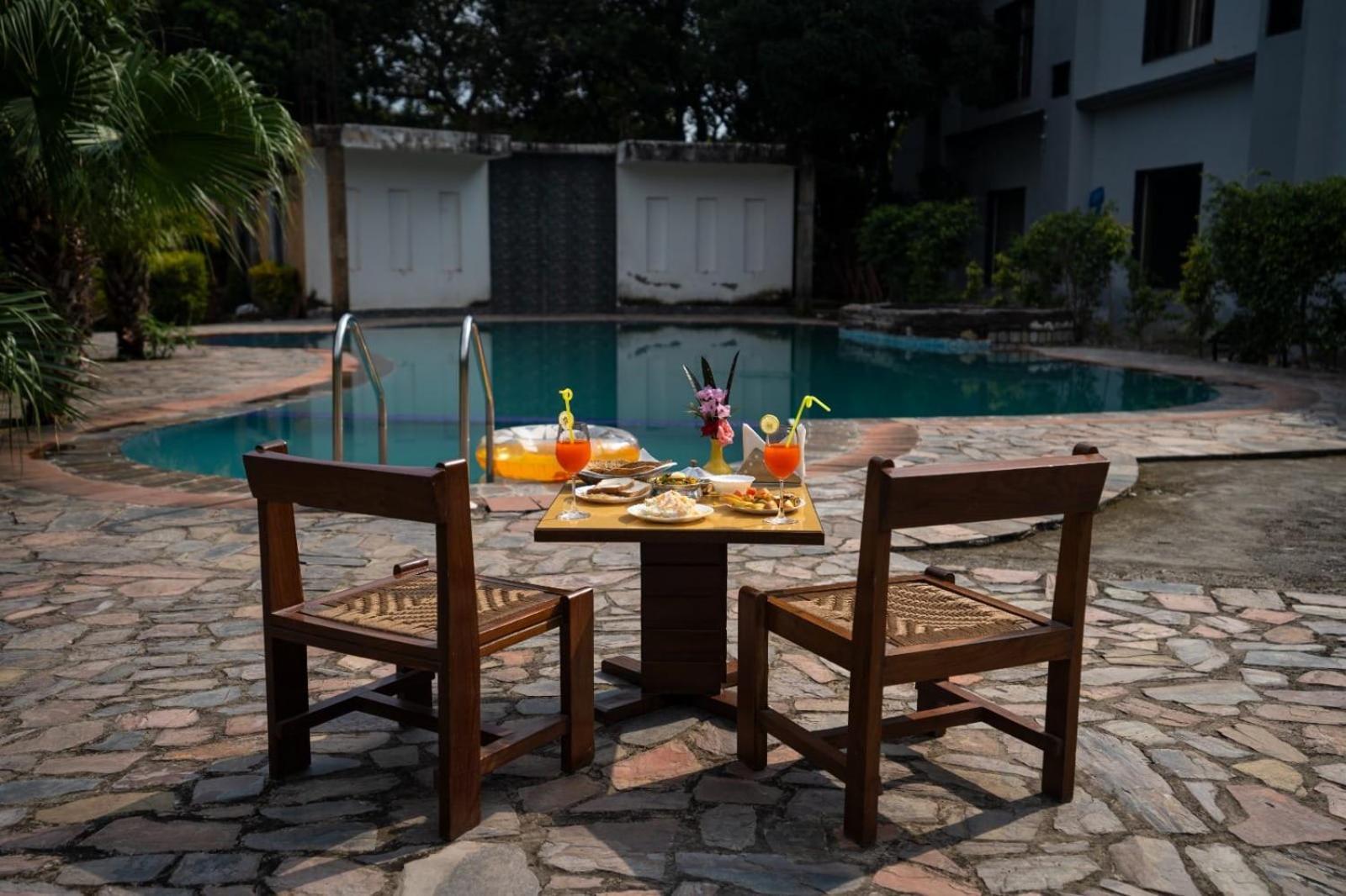 Corbett Wild Resorts & Spa Garjia Exterior photo